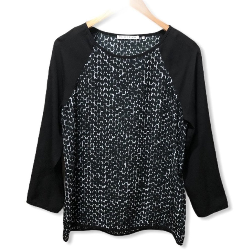 {Violet+Claire} Raglan Black Printed Blouse